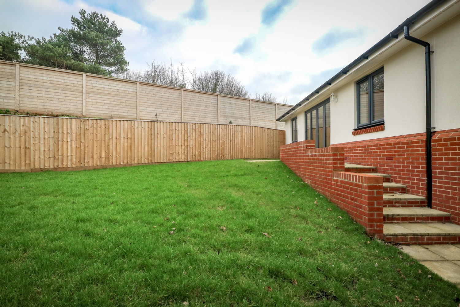 moonhill-ext-pl16-6656_MR