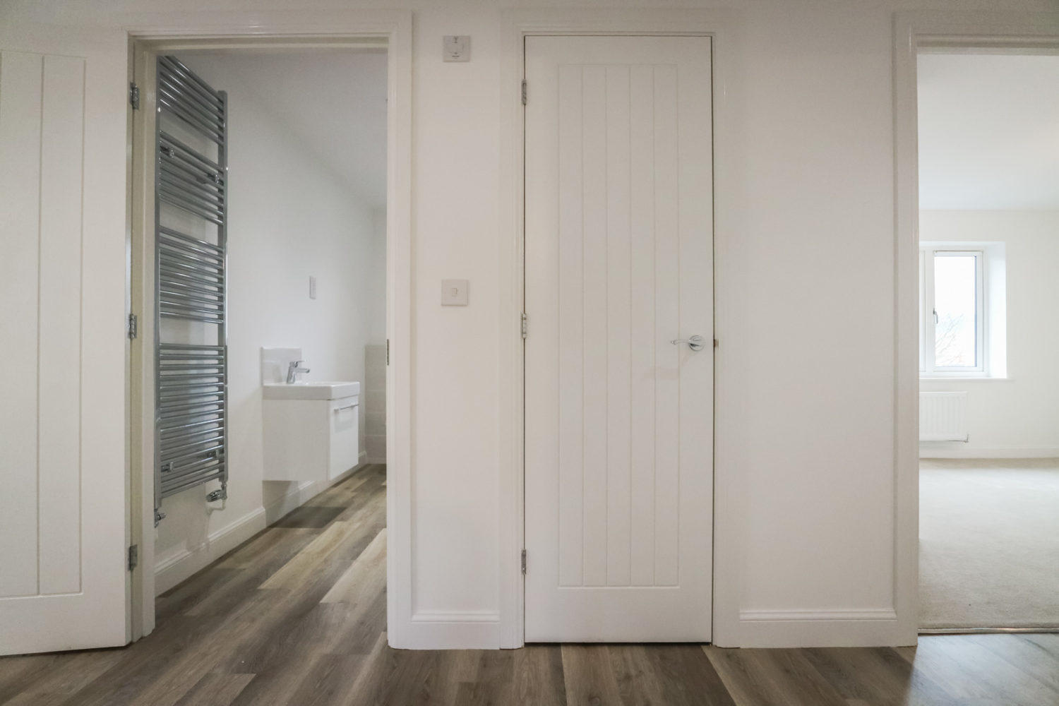 moonhill-int-pl16-6693_MR