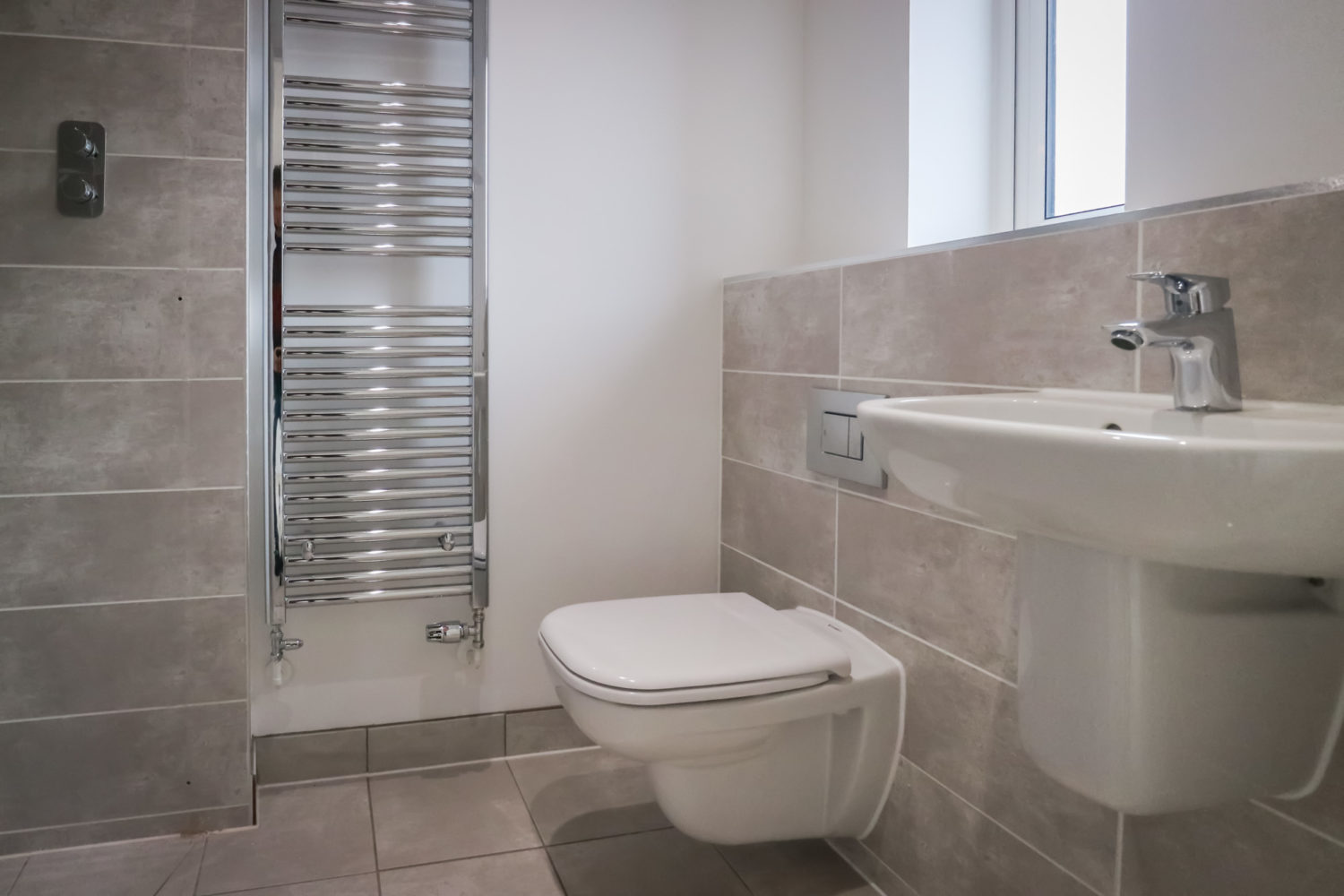 moonhill-int-pl16-6707_MR